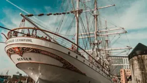 MYSTERY ⟩ British sailor claims to have seen the last moments of MH370 – and knows exactly where