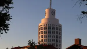 On Sunday, the Go Shnelli hotel will host a book fair