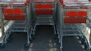 The cheapest shopping cart still belongs to the same store